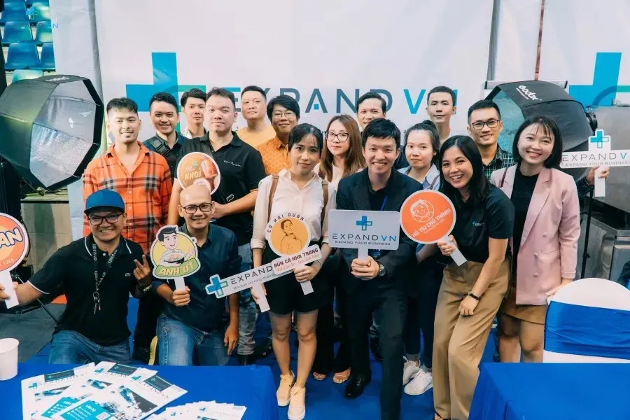 Đội ngũ Expand VN cùng các thương hiệu ẩm thực